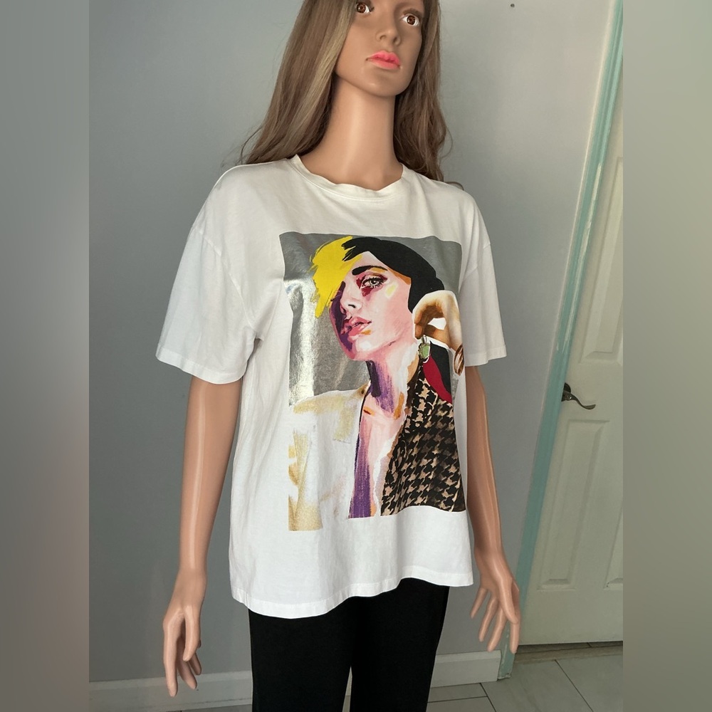Zara White Tee with Artistic Graphic - Picture 3 of 9